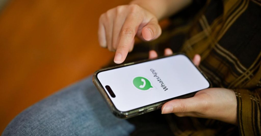 6 Tips for Crafting Compelling WhatsApp Broadcast Messages