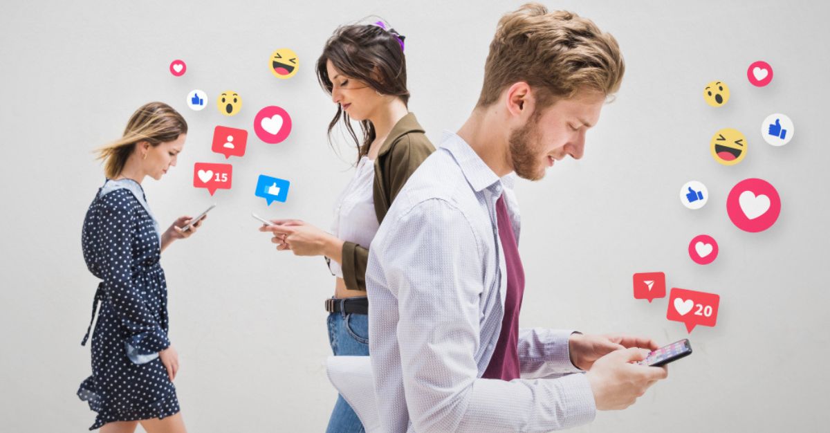 Benefits of Advertising on Social Media: Comparison With Organic Advertising