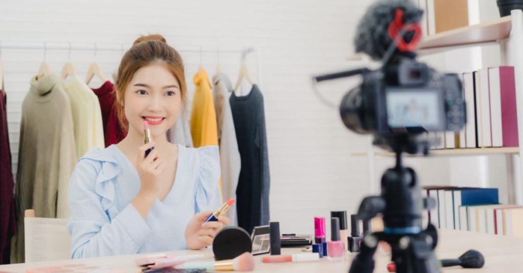 The Rise of Micro Influencers: Why They Matter More Than Celebrities