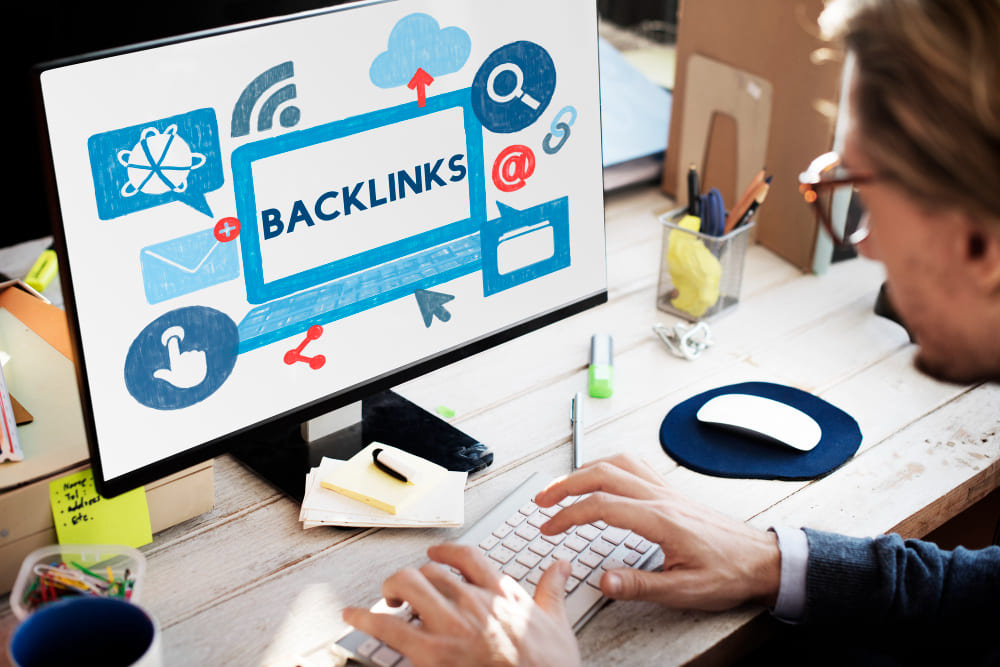 Adding backlinks organically for clients